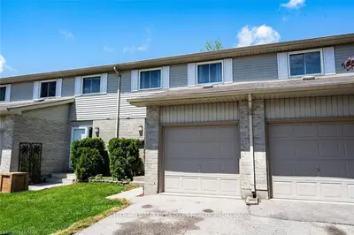 30 CLARENDON Crescent 18, London South, ON N6C 5Y1