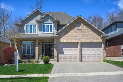 955 THISTLERIDGE Crescent, London South, ON N6K 0B8