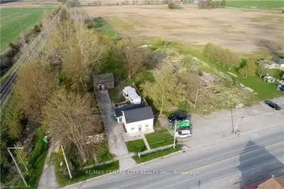 22673 THAMES Road, Southwest Middlesex, ON N0L 1A0