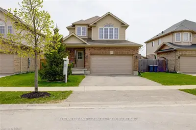 1185 SILVERFOX Drive, London North, ON N6G 0C8