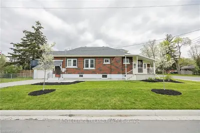 42 WOODWARD Avenue, London North, ON N6H 2G8