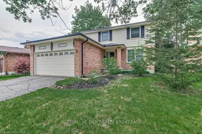 296 Castlegrove Boulevard, London North, ON N6G 3T5