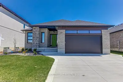 6485 CROWN GRANT Road, London South, ON N6P 0G4