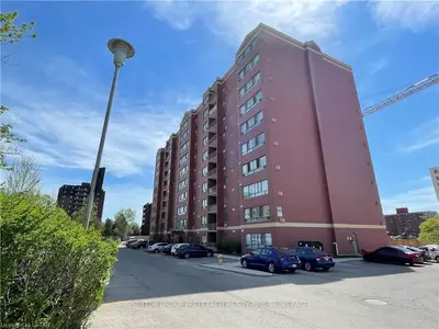 95 BASE LINE Road W 908, London South, ON N6J 4X3