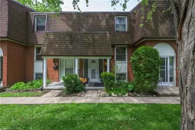 160 GARDENWOOD Drive, London South, ON N6J 3Z9