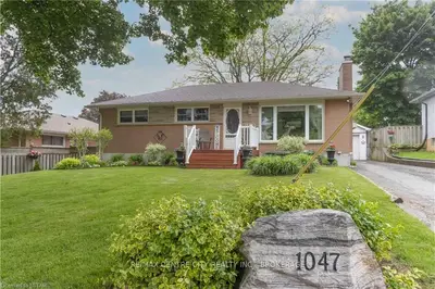 1047 EAGLE Drive, London South, ON N5Z 3H6