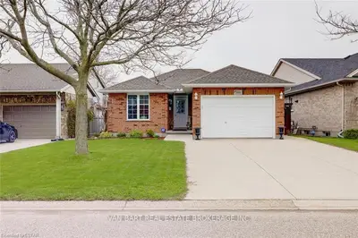 500 Cardigan Drive, London South, ON N6M 1J4