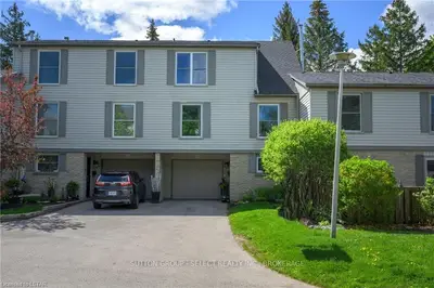 341 EVERGLADE Crescent, London North, ON N6H 4M7