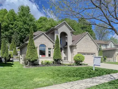 279 RICHMEADOW Road, London North, ON N6H 5T3
