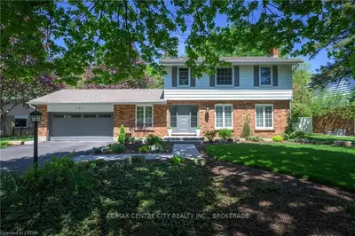 101 HUNT CLUB Drive, London North, ON N6H 3Y4