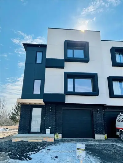 4302 LISMER LANE Lane, London South, ON N6L 0H8