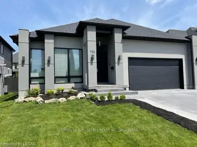 702 HICKORYRIDGE, London North, ON, N6G 0M8