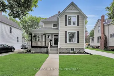 371 CROMWELL Street, Sarnia, ON N7T 3Y7