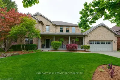 209 HARTSON Court, London North, ON N6H 5B3