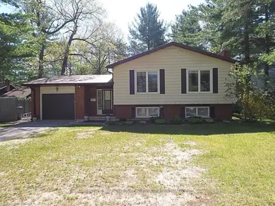 10003 PORT FRANKS ESTATES Drive, Lambton Shores, ON N0M 2L0