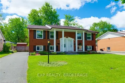 195 Ensign Drive, London South, On N6j 2e2
