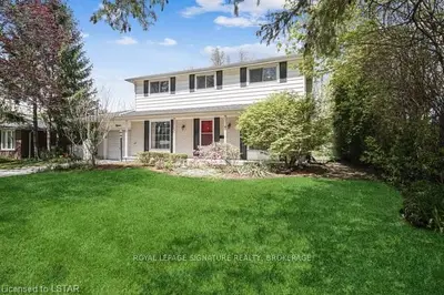 15 ANNADALE Drive, London North, ON N6G 2B5