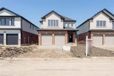 2914 BIDDULPH Street, London South, ON N6L 0A8
