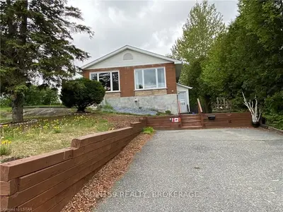 942 BEATRICE Crescent, Greater Sudbury, ON P3A 3E5
