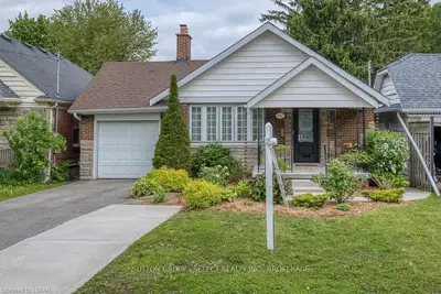 582 VICTORIA Street, London East, ON N5Y 4B8