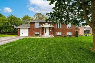 63 RIPLEY Road, London East, ON N5V 3V1