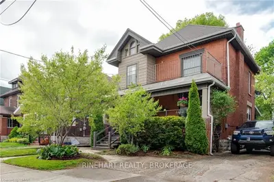 40 EVERGREEN Avenue, London South, ON N6J 1A5