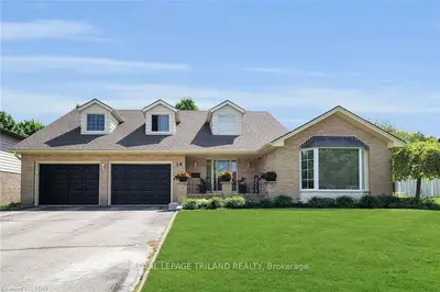 19 FOXCROFT Crescent, London South, ON N6K 3A3