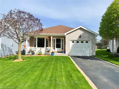 12 Mcdonald Court, Tillsonburg, On N4g 5l8