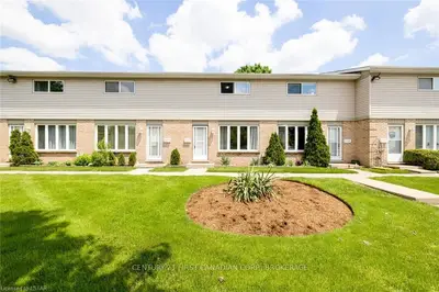 320 WESTMINSTER Avenue 35, London South, ON N6C 5H5