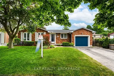 446 GRAND VIEW Avenue, London South, ON N6K 2T3