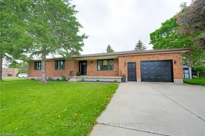 143 JOHN Street E, South Huron, ON N0M 1S1