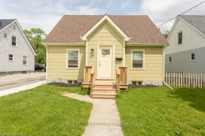 118 Brampton Road, London East, On N5y 2c6