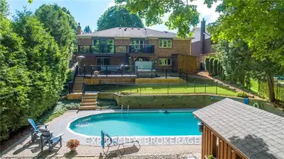 96 SPRINGFIELD Crescent, London South, ON N6K 2T6