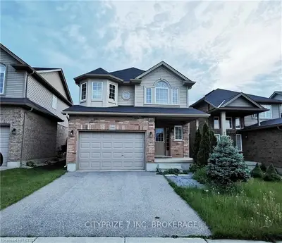 1848 COULDRIDGE Way, London North, ON N6G 0L6