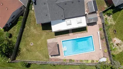 45 STANHOPE Crescent, London South, ON N6C 3B1