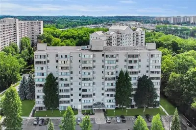 570 PROUDFOOT Lane 405, London North, ON N6H 4Z1
