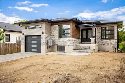 724 MONSARRAT Avenue, London East, ON N5Y 4M8
