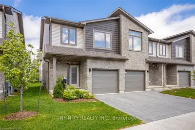 1960 DALMAGARRY Road 107, London North, ON N6G 0T8