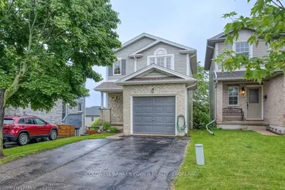 14 PHAIR Crescent, London South, ON N5Z 5B5