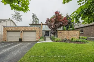25 TANGLEWOOD Avenue, London South, ON N6K 2B6