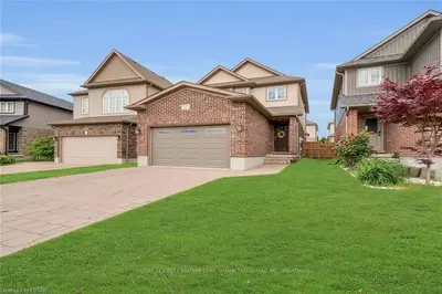 3297 CASSON Way, London South, ON N6L 0B9