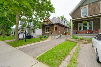 93 LANGARTH Street E, London South, ON N6C 1Z3