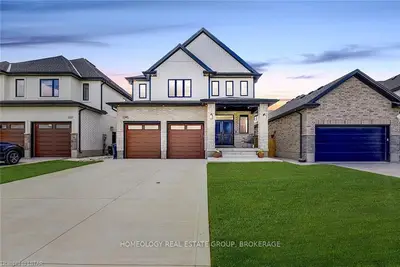 2245 LINKWAY Boulevard, London South, ON N6G 0S8