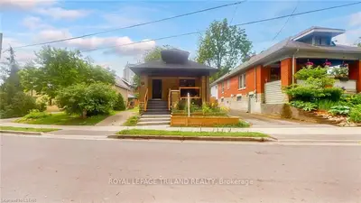 21 CARFRAE Street, London South, ON N6C 1G1