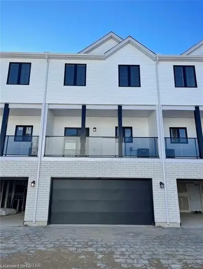 1781 HENRICA Avenue 40, London North, ON N6G 0Y2