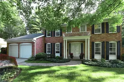 109 WYCHWOOD Court, London North, ON N6G 1S6