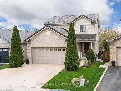 1521 DEVOS Drive, London North, ON N5X 4K9