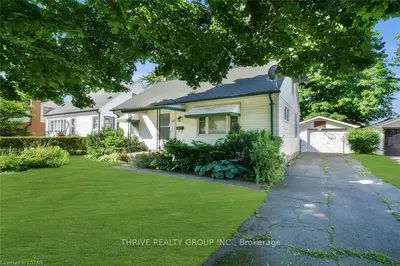 29 GRAHAM Crescent, London East, ON N5W 4L7