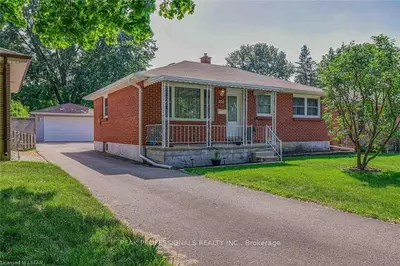 194 ATKINSON Boulevard, London East, ON N5W 4Z6