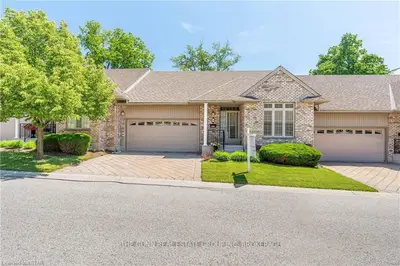800 COMMISSIONERS Road W 14, London South, ON N6K 1C2